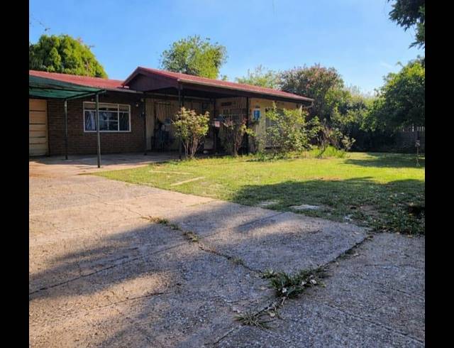 3 BEDROOM HOUSE FOR SALE IN SASOLBURG EXT 12